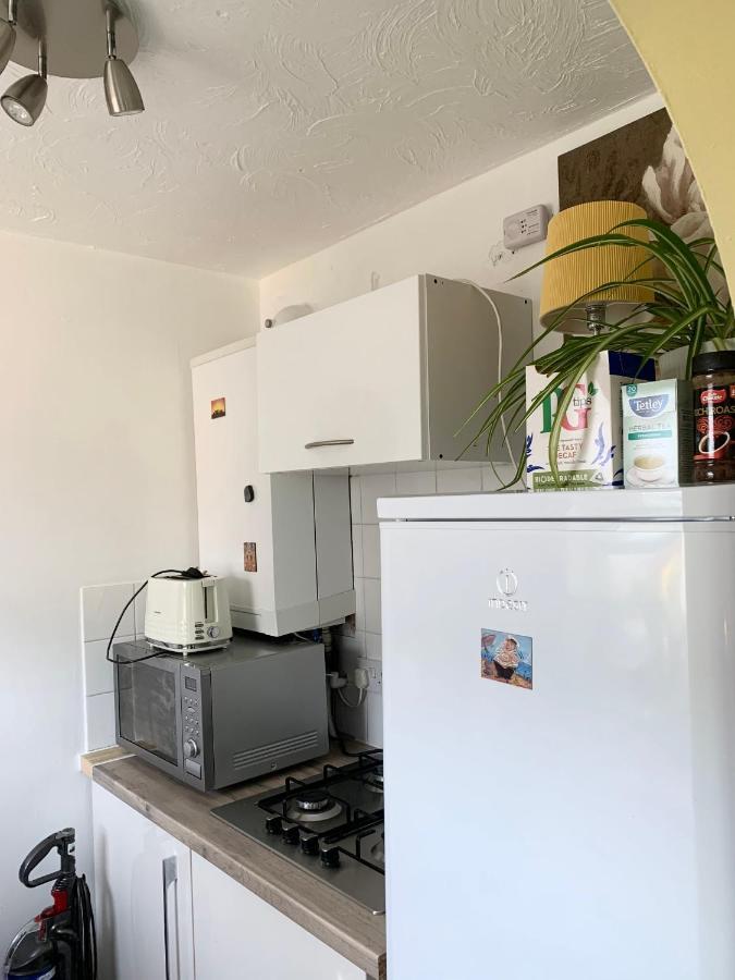 Apartments Near The Sea With Free Parking Southend-On-Sea Exterior photo